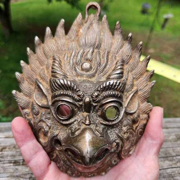 Vintage Brass Garuda Mask Wall Hanging Hindu Mythology Bird Deity Design Intrica - Picture 6 of 8